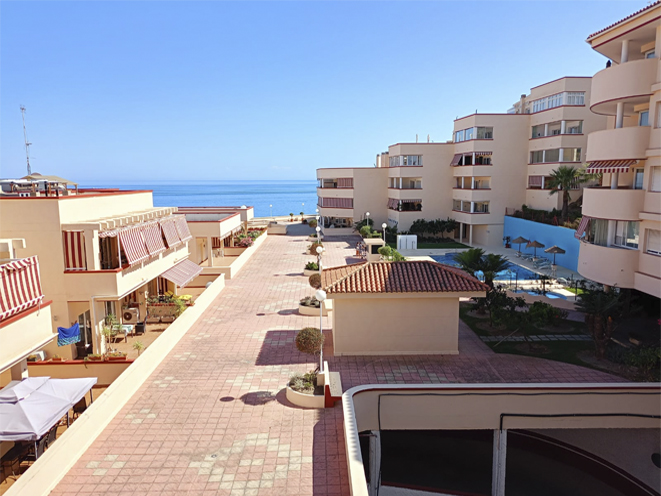 Piso en segunda línea Torrequebrada