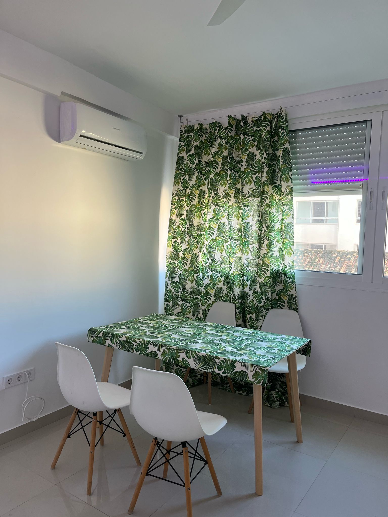 Apartamento Reformado con Licencia Turística en Plaza Solymar