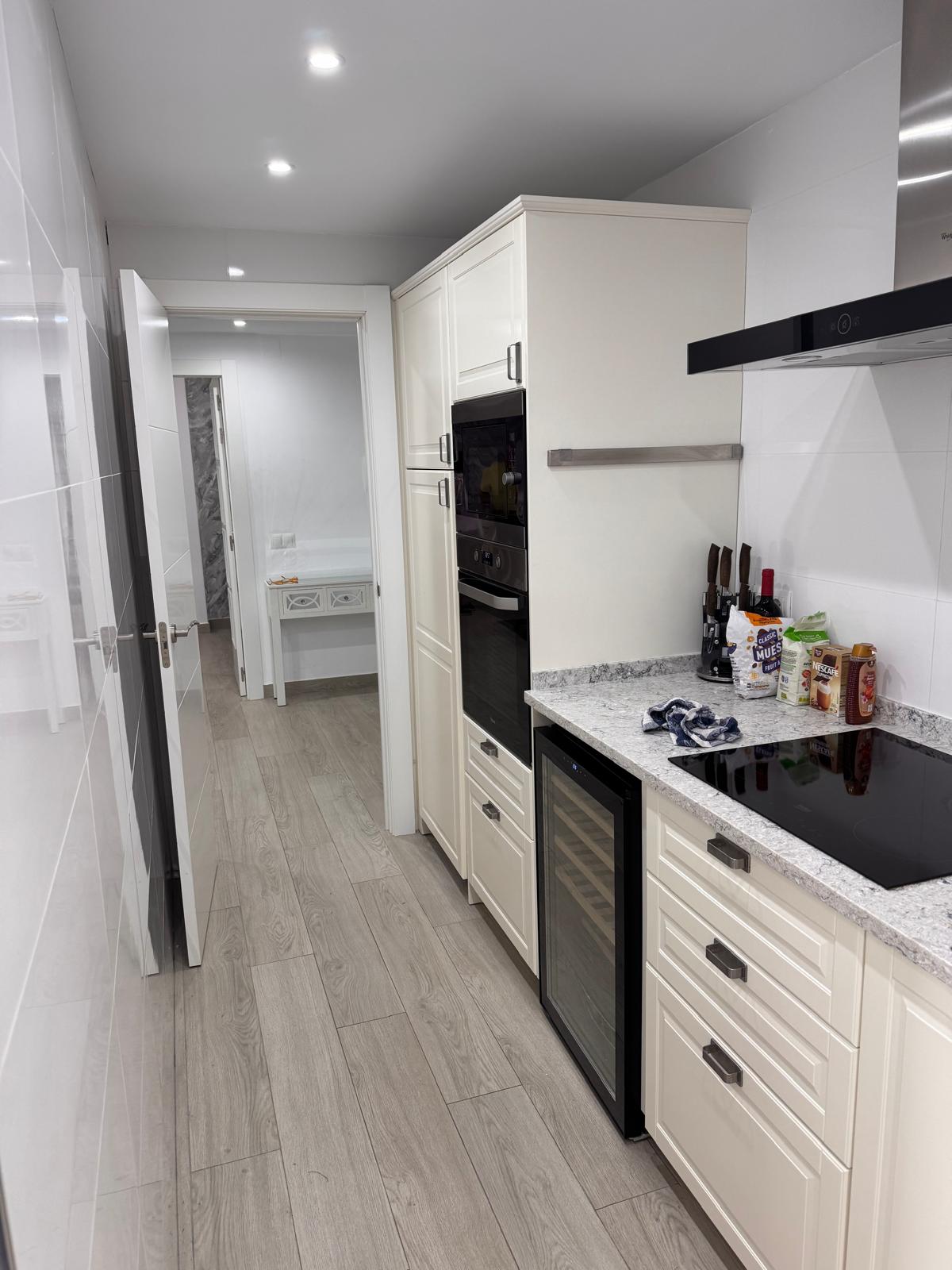 Piso de primera línea en "La Perla, Fuengirola."