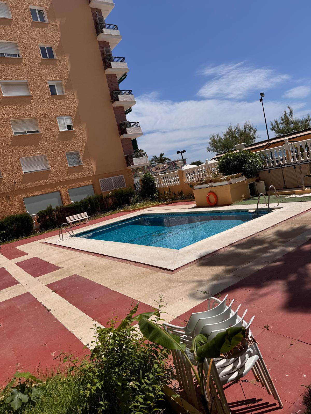 Piso de primera línea en "La Perla, Fuengirola."